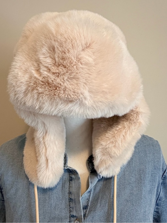 SKIMS Faux Fur Trapper Hat Cream Egret Winter Cozy Soft Plush One Size NWT main image 12